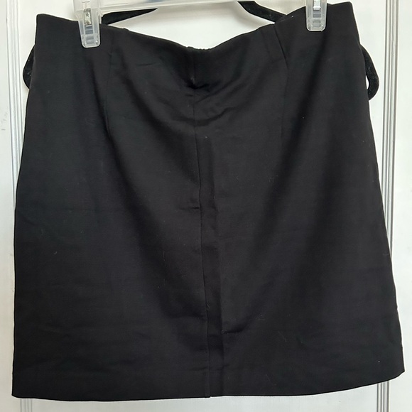 Black Mini Skirt with Slit - Picture 4 of 6